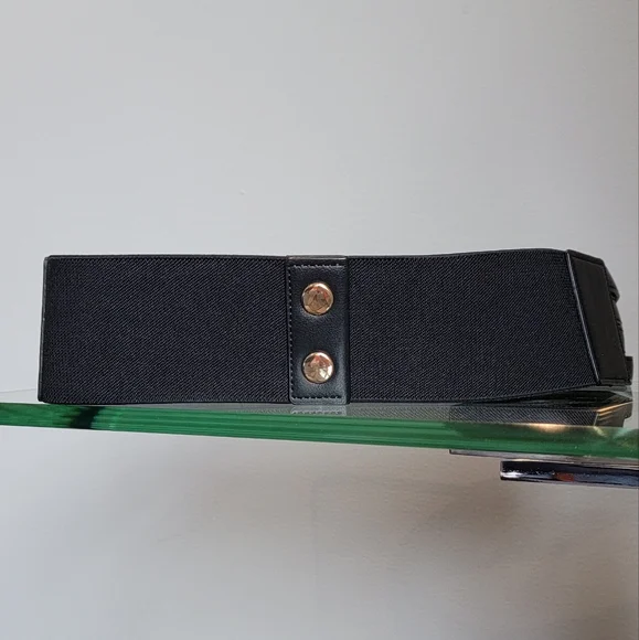 The Limited Black Buckle Belt Sz: S - Picture 3 of 9